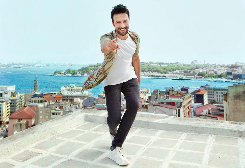 Tarkan&#039;dan 30&#039;uncu Yıl Mesajı