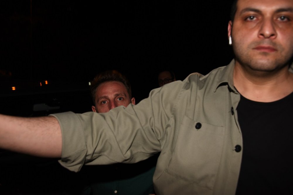 Uraz Kaygılaroğlu Mekan Çıkışı Yaptıklarıyla Şaşırttı