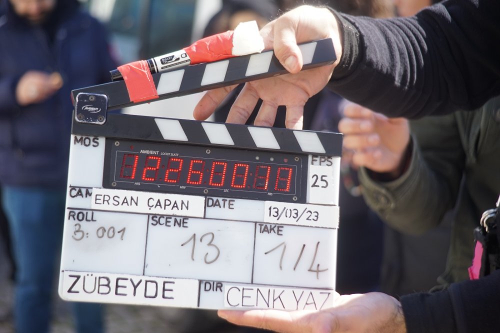 Karşınızda Gazi Mustafa Kemal Atatürk&#039;ün Annesi Zübeyde Hanım&#039;ı Oynayan Aslıhan Güner